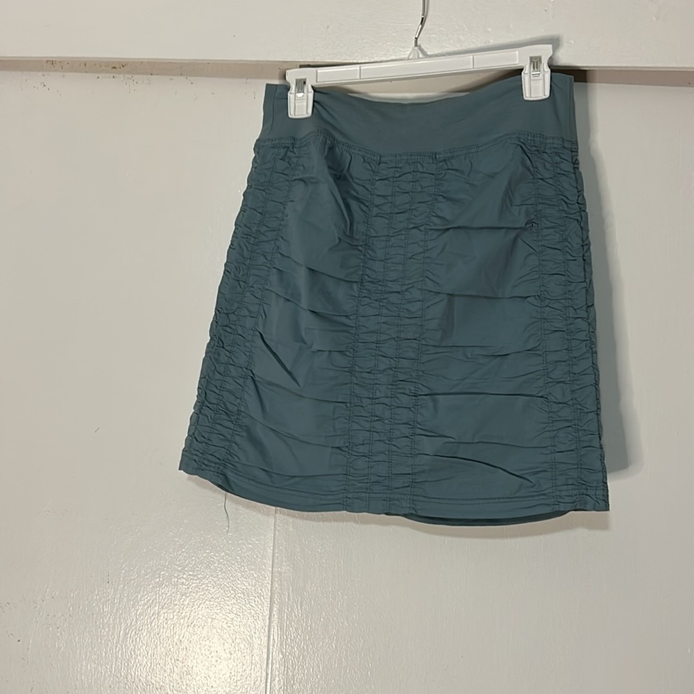 Core by wearables trace skirt size small nwt